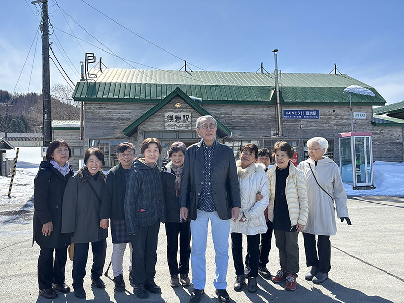 廃線直前の幾寅駅の思い出づくり キャメラマン・木村大作さんを招いて 『鉄道員(ぽっぽや)』上映会
