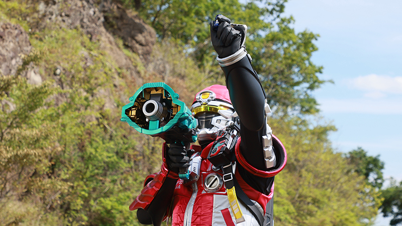 第壱話 角醒せよ！赤き角獣王！ 